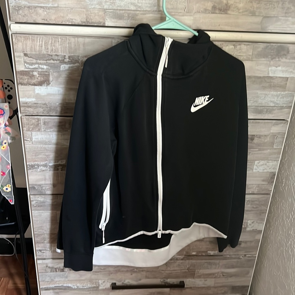 Black and white nike jacket